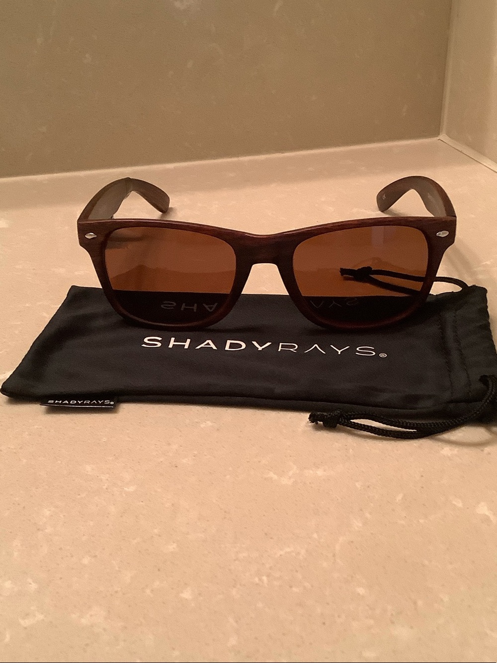 NWT ShadyRays Brown Wood Grain Wayfarer Polarized Sunglasses w/ Pouch